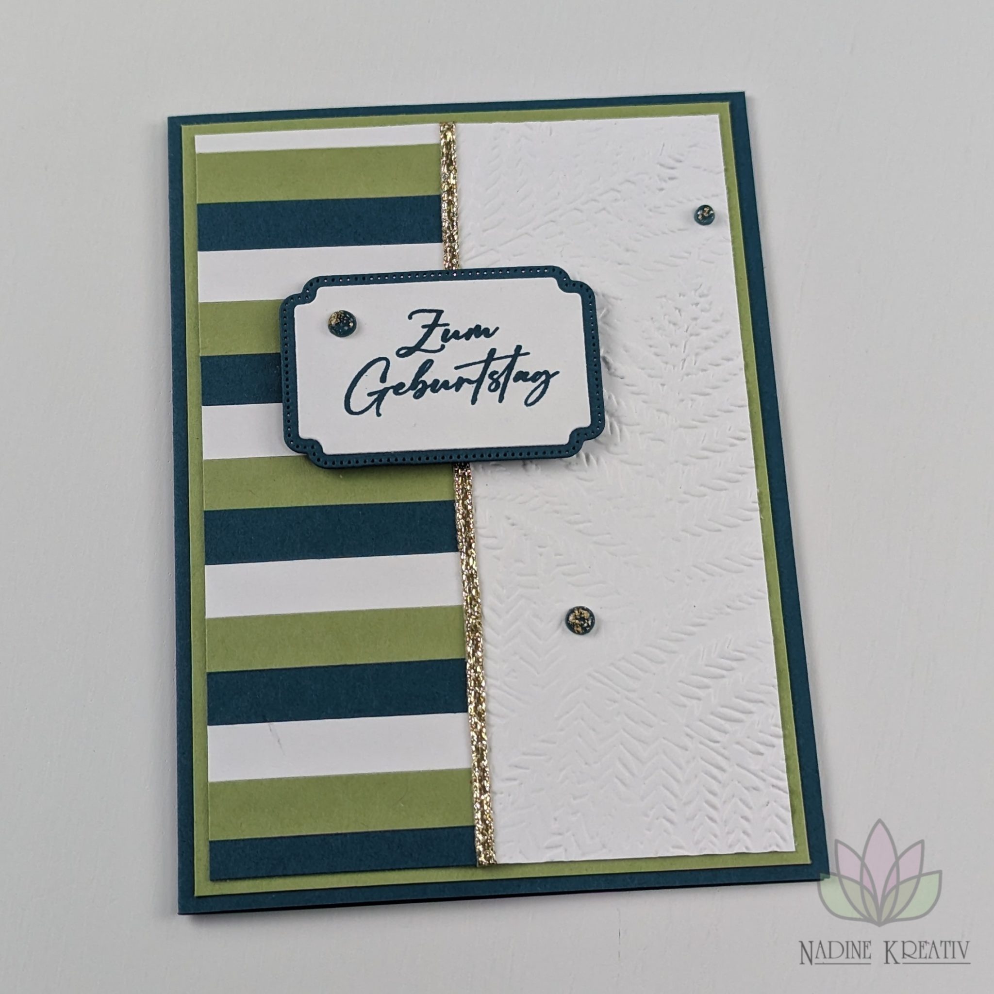 Restekarte - Resteverwertung von Papierstreifen | Nadine Kreativ Restekarte - Resteverwertung von Papierstreifen | Nadine Kreativ